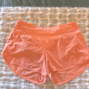 Lululemon Speed Up Mid-Rise Lines Short 4”